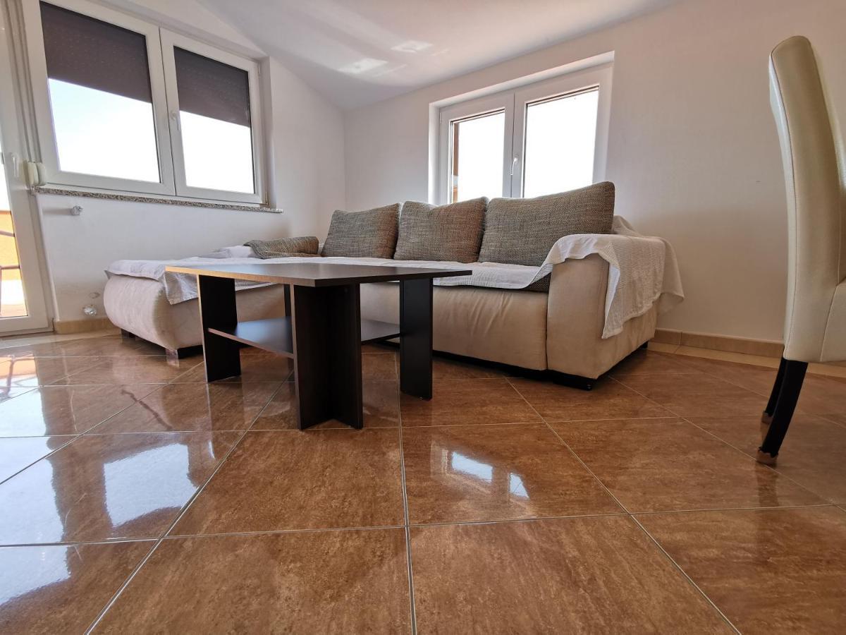 Apartments Kaja By Rent Istria Kaštel Εξωτερικό φωτογραφία
