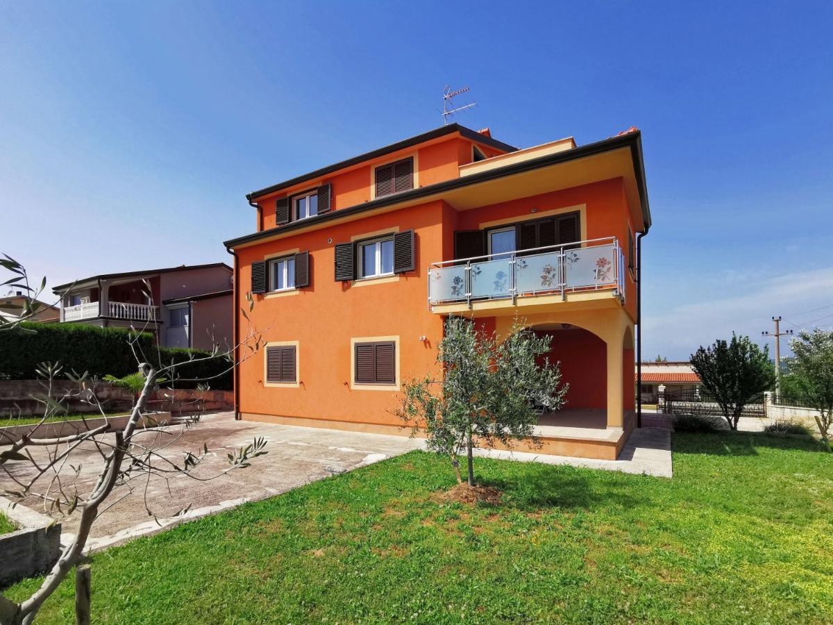 Apartments Kaja By Rent Istria Kaštel Εξωτερικό φωτογραφία