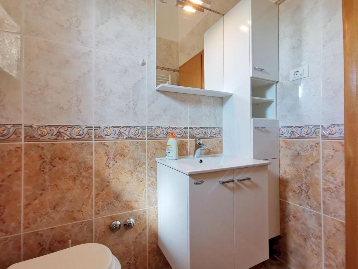 Apartments Kaja By Rent Istria Kaštel Εξωτερικό φωτογραφία