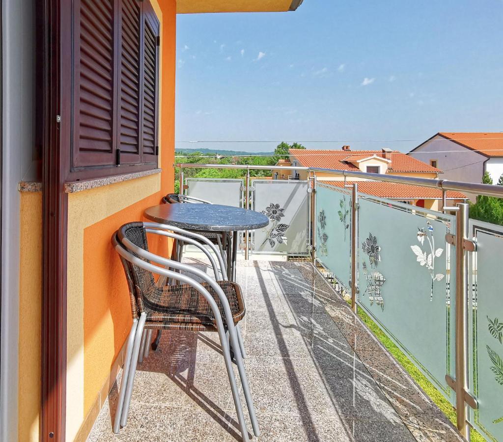 Apartments Kaja By Rent Istria Kaštel Εξωτερικό φωτογραφία